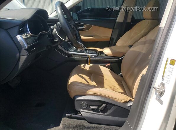 WA1LXAF75MD017081 2021 AUDI Q7 White Widok deski rozdzielczej
