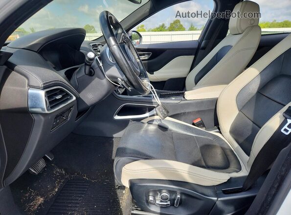 SADCM2FV7JA291631 2018 JAGUAR F-PACE Белый Вид панели приборов