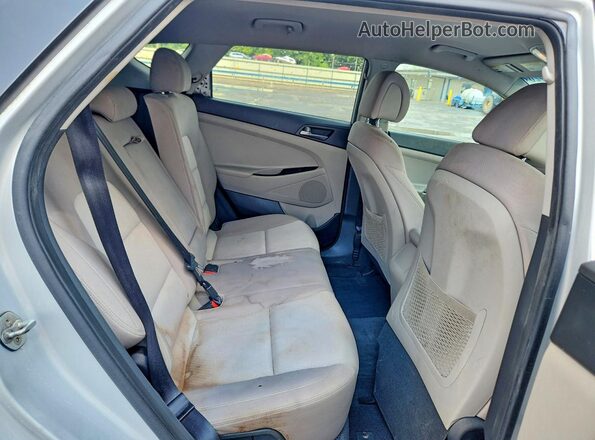 KM8J3CA20GU170581 2016 HYUNDAI TUCSON Silver ძრავის განყოფილების ხედი