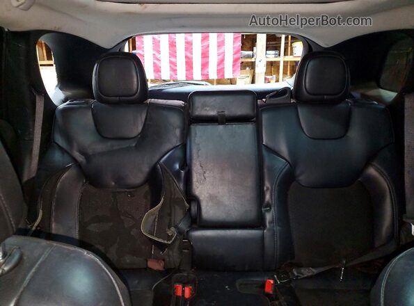 1C4PJLLB9LD517191 2020 JEEP CHEROKEE White უკანა სალონის ხედი