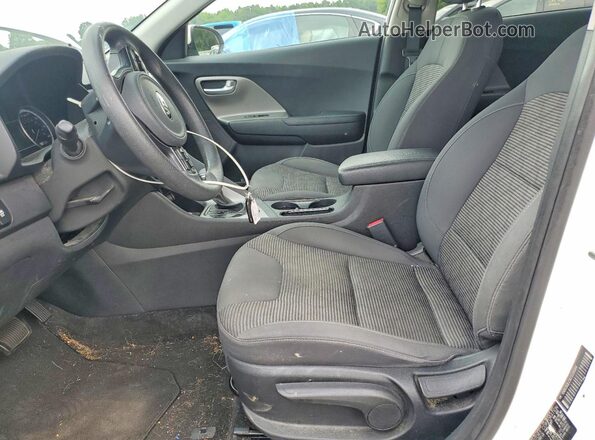 KNDCB3LC8J5119384 2018 KIA NIRO Белый Вид панели приборов