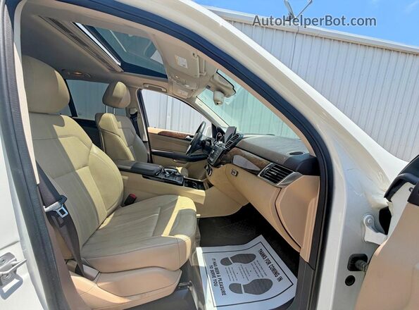 4JGDA5HB1GA686616 2016 MERCEDES-BENZ GLE-CLASS White Rear view