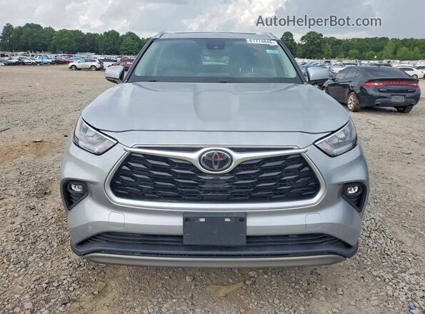 5TDGZRAH5LS500220 2020 TOYOTA HIGHLANDER Silver Вид ззаду