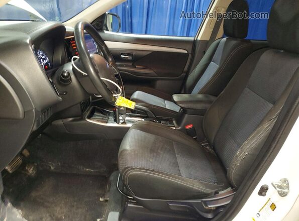 JA4AD3A34JZ032251 2018 MITSUBISHI OUTLANDER White Dashboard view