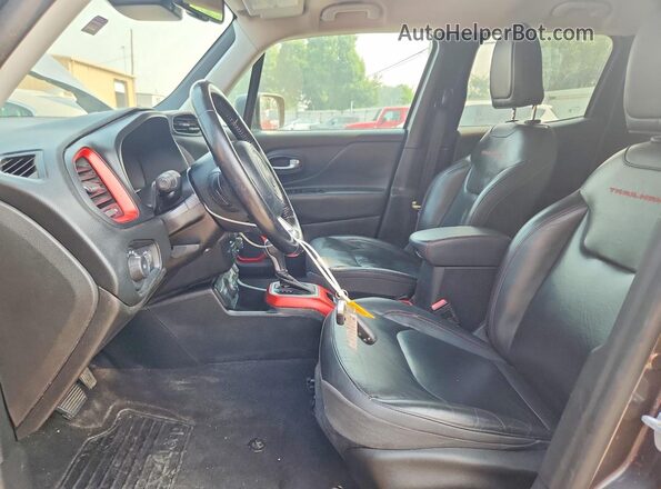 ZACNJBC19KPJ90393 2019 JEEP RENEGADE Gray Dashboard view