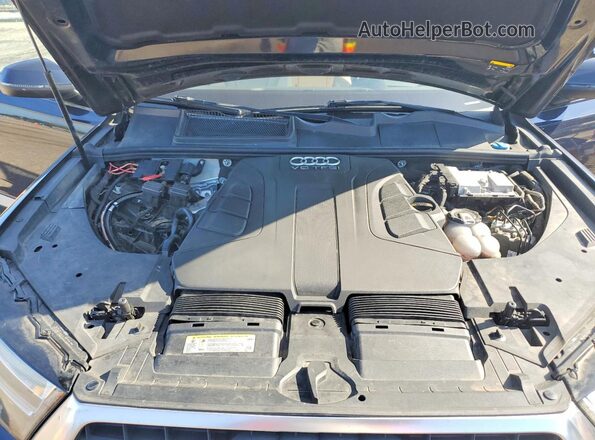 WA1VAAF77HD057274 2017 AUDI Q7 Blue Vista del compartimento del motor