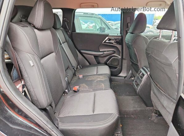 JA4J3TA80PZ020587 2023 MITSUBISHI OUTLANDER Black ძრავის განყოფილების ხედი