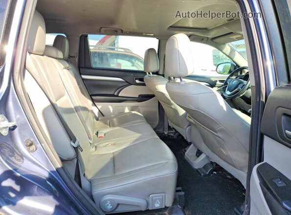 5TDJZRFH5JS491997 2018 TOYOTA HIGHLANDER Blue Շարժիչի բաժամունքի տեսք