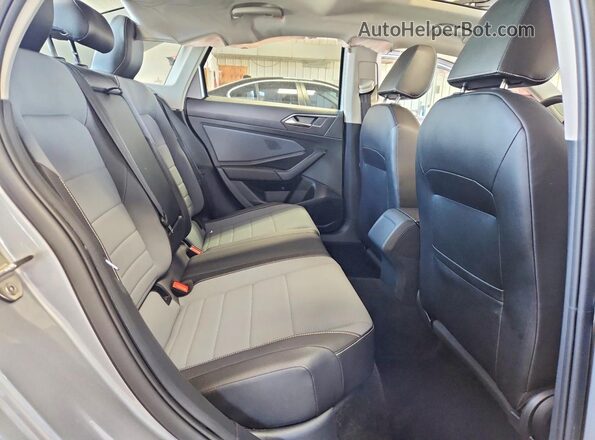 3VW7W7BU9TM001801 2026 VOLKSWAGEN JETTA Silver უკანა სავარძლების ხედი