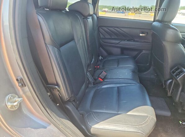 JA4J24A52LZ009356 2020 MITSUBISHI OUTLANDER Silver Շարժիչի բաժամունքի տեսք