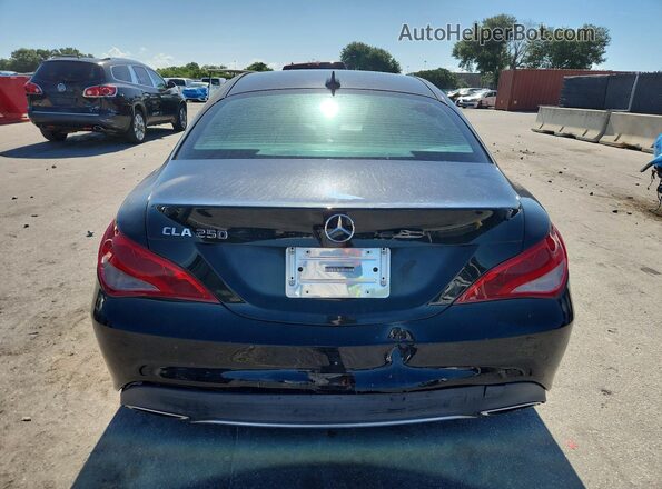 WDDSJ4EB8HN415532 2017 MERCEDES-BENZ CLA-CLASS Черный Вид салона спереди