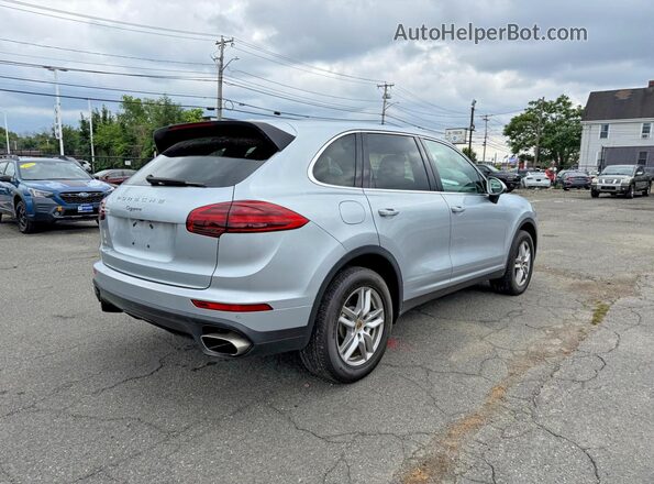 WP1AA2A24GLA09966 2016 PORSCHE CAYENNE Silver Front view