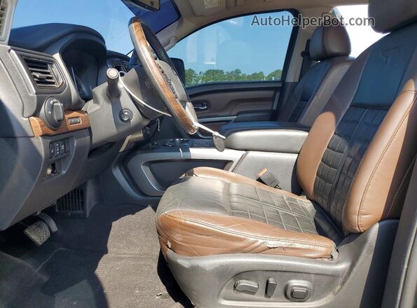 1N6BA1F43GN504073 2016 NISSAN TITAN Черный Вид панели приборов