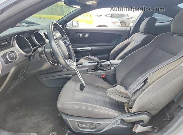 1FA6P8TH6L5141786 2020 FORD MUSTANG Silver Widok deski rozdzielczej