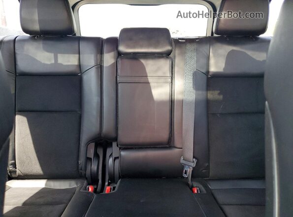 1C4RJFAG7JC349613 2018 JEEP GRAND Red Widok wnętrza z tyłu