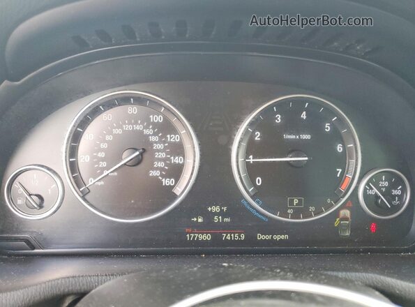 5UXWZ7C33H0V91966 2017 BMW X3 Silver Вид задніх сидінь