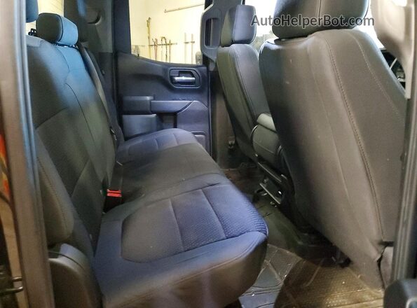 1GCRYBEK2LZ202389 2020 CHEVROLET SILVERADO Black Widok wnętrza z tyłu