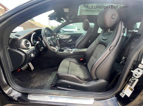 WDDWJ6EB4HF477095 2017 MERCEDES-BENZ C Black Front interior view