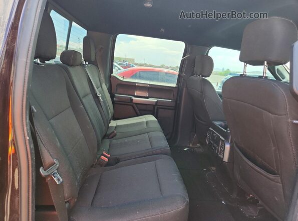 1FTEW1E47KKC87169 2019 FORD F150 Maroon Widok wnętrza z tyłu