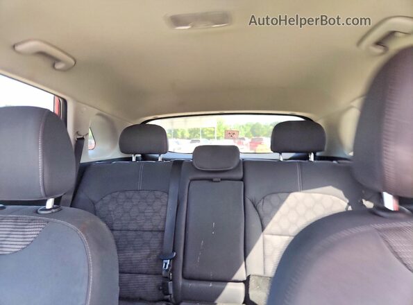 KNDCB3LC9H5050005 2017 KIA NIRO Red Widok wnętrza z tyłu