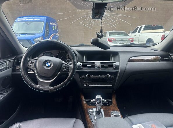 5UXXW3C51G0M89913 2016 BMW X4 White Front interior view