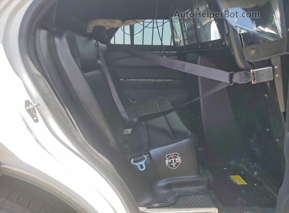 1FM5K8AB2PGB12651 2023 FORD EXPLORER Белый Вид задней части салона
