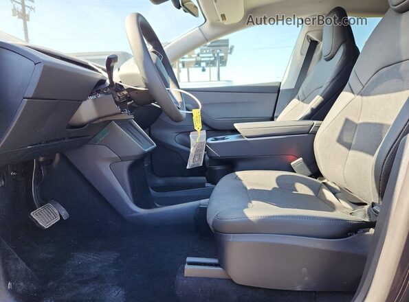 7SAYGDED3TA590105 2026 TESLA MODEL Угольный Вид панели приборов