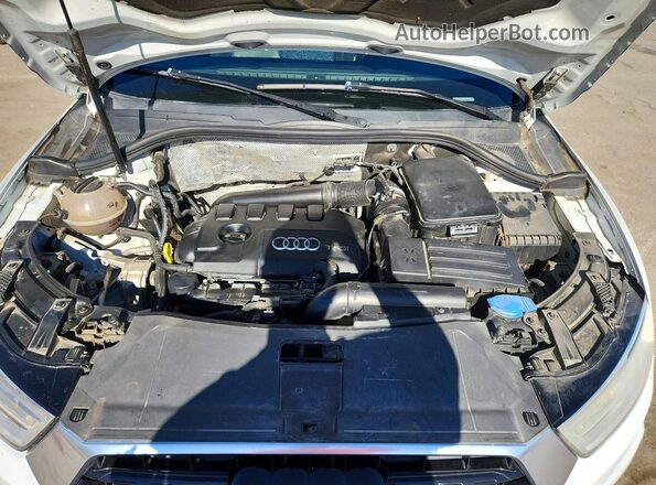 WA1HCCFS4HR006342 2017 AUDI Q3 White Շարժիչի բաժամունքի տեսք