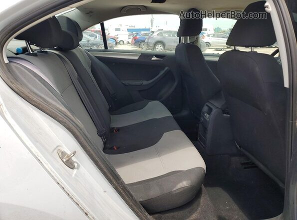 3VW2B7AJ3HM223173 2017 VOLKSWAGEN JETTA White Սալոնի հետևի տեսք