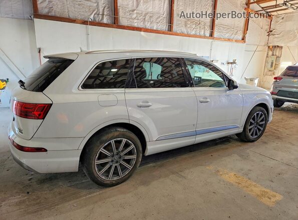 WA1LAAF76JD027261 2018 AUDI Q7 White Rear right