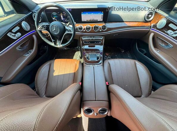 W1KZF8DB3NB025475 2022 MERCEDES-BENZ E Белый Вид задних сидений