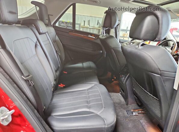 4JGDA5HB0GA601569 2016 MERCEDES-BENZ GLE Красный Вид задних сидений