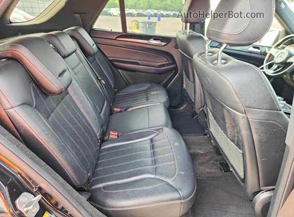 4JGDA5HB1JB092609 2018 MERCEDES-BENZ GLE Black Vista interior trasera