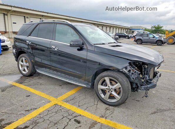 4JGDA5HB1JB108453 2018 MERCEDES-BENZ GLE Черный Передняя правая четверть
