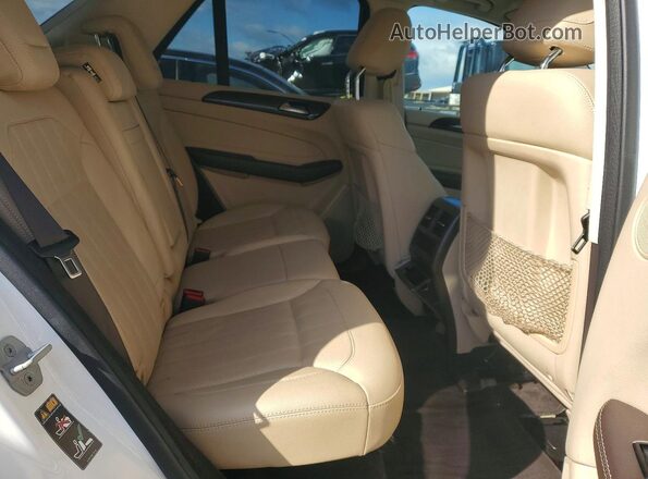 4JGDA5HB2GA751862 2016 MERCEDES-BENZ GLE White Widok wnętrza z tyłu