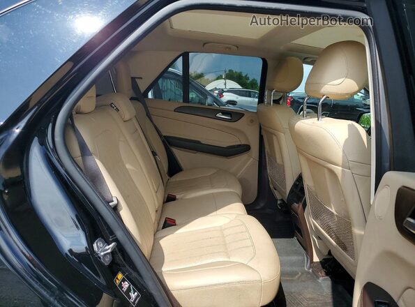 4JGDA5HB2JB178317 2018 MERCEDES-BENZ GLE Black Widok wnętrza z tyłu
