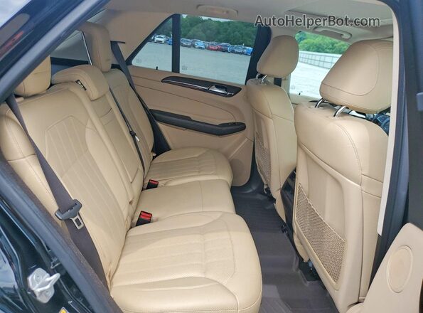 4JGDA5HB3GA758478 2016 MERCEDES-BENZ GLE Black უკანა სალონის ხედი