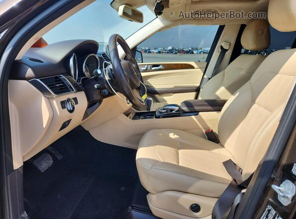 4JGDA5HB3GA807047 2016 MERCEDES-BENZ GLE Коричневый Вид салона спереди