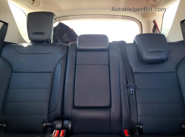 4JGDA5HB4HA928168 2017 MERCEDES-BENZ GLE Red Rear seats view