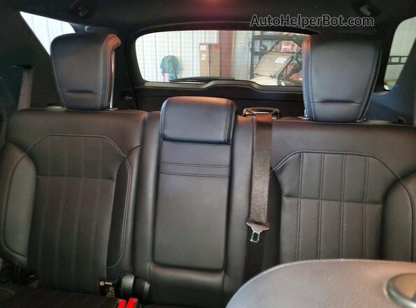 4JGDA5HB5HA916787 2017 MERCEDES-BENZ GLE Black Widok tylnych siedzeń