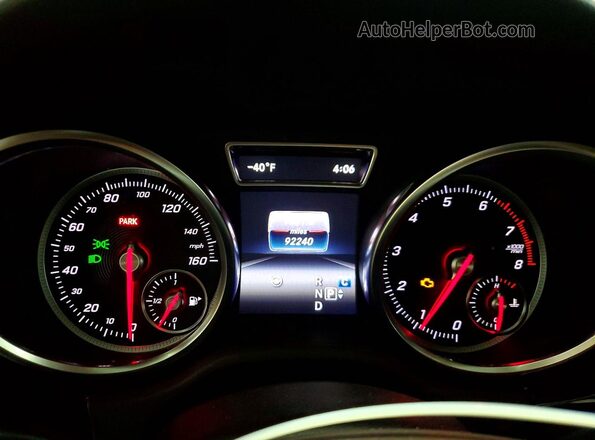 4JGDA5HB8JB066038 2018 MERCEDES-BENZ GLE White Vista del cuadro de instrumentos