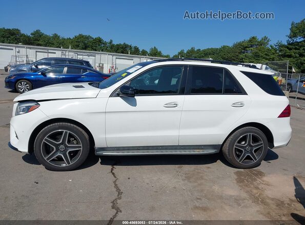 4JGDA5HB9JB106028 2018 MERCEDES-BENZ GLE 350 White Widok wnętrza 360 stopni
