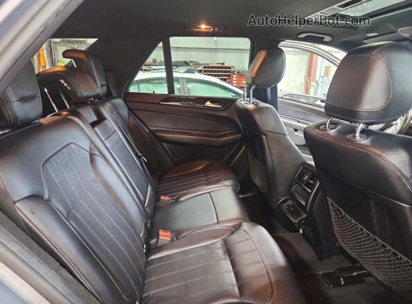 4JGDA5HBXGA782826 2016 MERCEDES-BENZ GLE Silver Вид задньої частини салону
