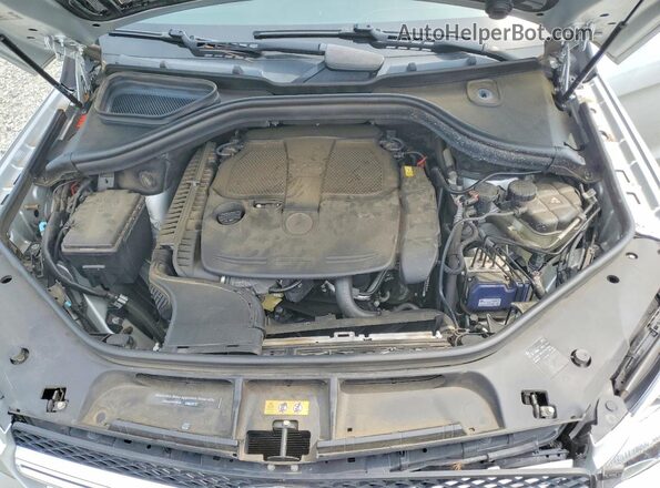 4JGDA5JB0GA689050 2016 MERCEDES-BENZ GLE Silver Widok komory silnika