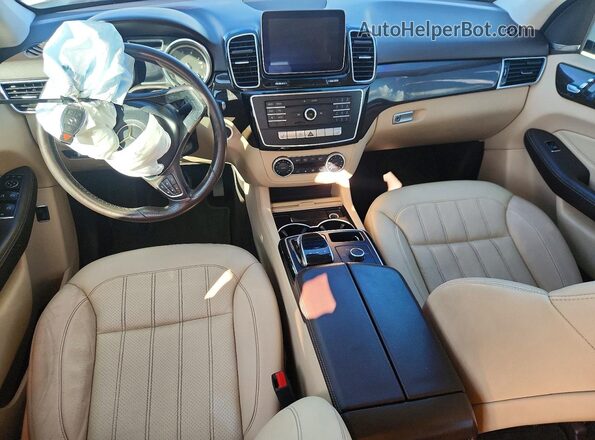 4JGDA5JB0JB025655 2018 MERCEDES-BENZ GLE Белый Вид панели приборов