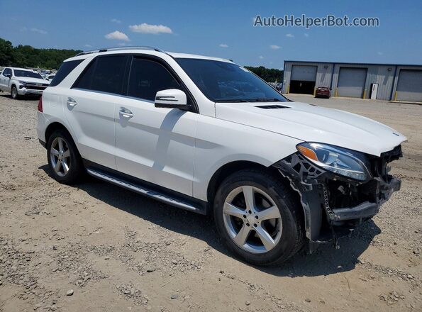 4JGDA5JB1HA839006 2017 MERCEDES-BENZ GLE Белый Передняя правая четверть