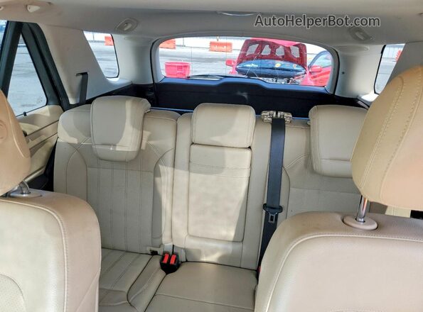 4JGDA5JB1JB117079 2018 MERCEDES-BENZ GLE White Widok tylnych siedzeń
