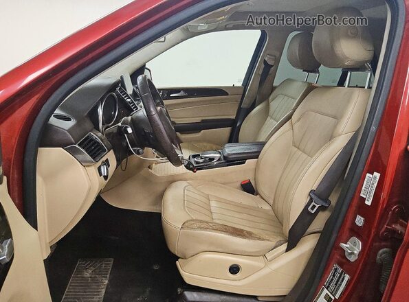 4JGDA5JB5HA957527 2017 MERCEDES-BENZ GLE Red Vista interior delantera