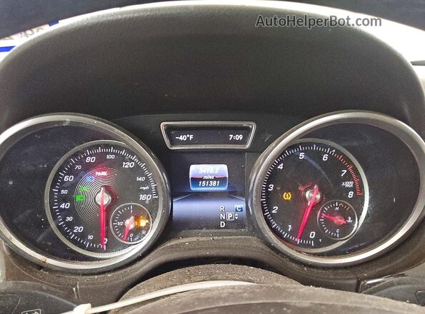 4JGDA5JB5HA957527 2017 MERCEDES-BENZ GLE Red Vista del cuadro de instrumentos