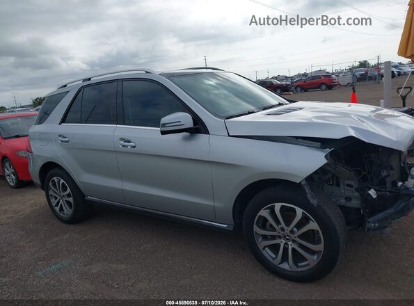4JGDA5JB6JB171736 2018 MERCEDES-BENZ GLE 350 Silver Widok wnętrza 360 stopni